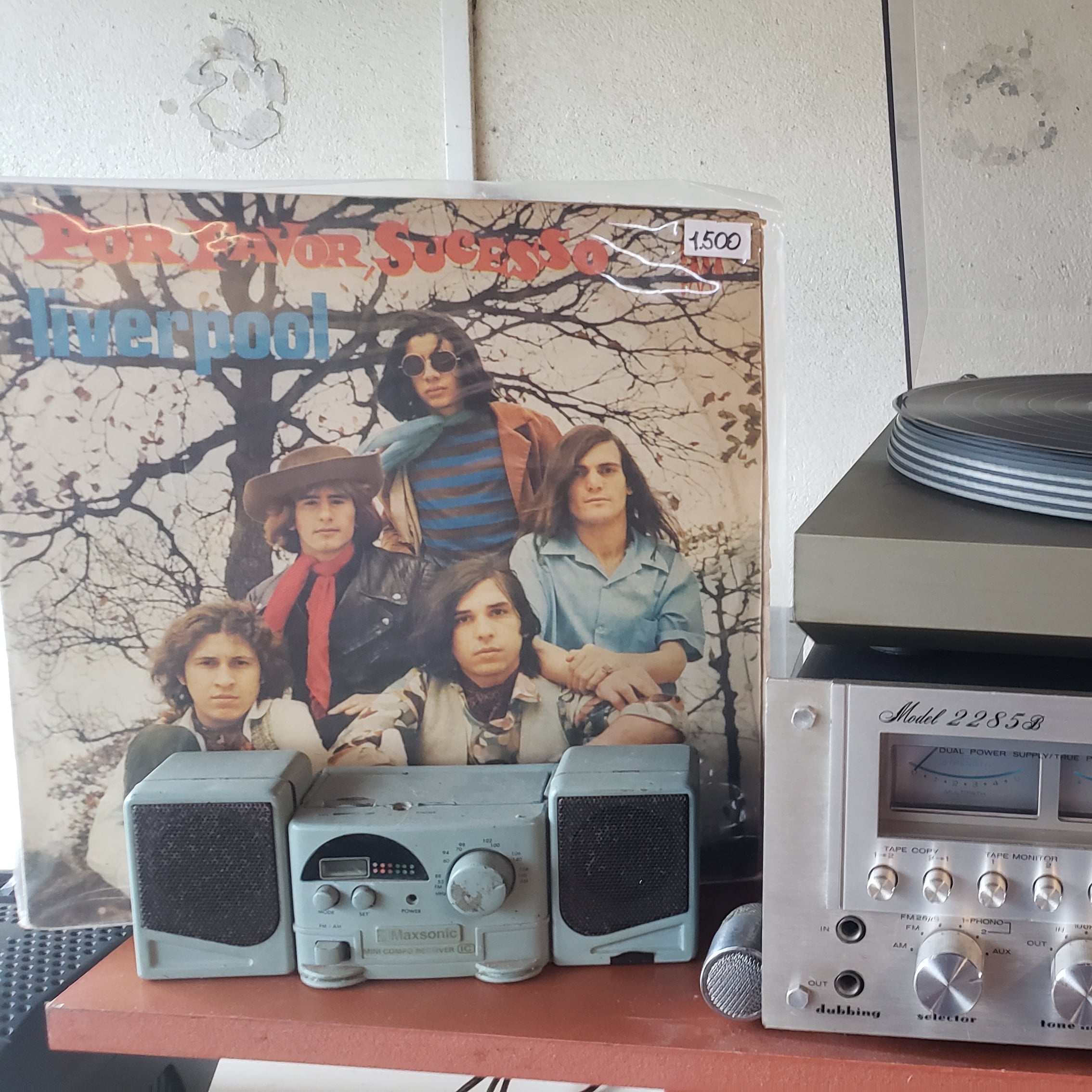 Lp em sua edicao original Liverpool por favor sucesso. R$1500,00